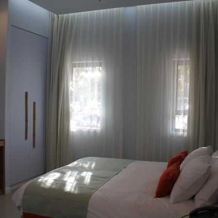 Bat Galim Boutique Hotel Haifa Room photo